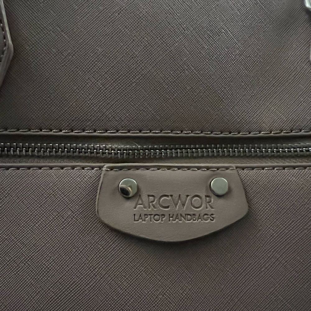 ARCWOR - pink/mauve laptop bag/large handbag.
